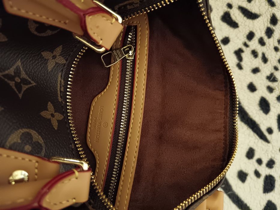 Mala baú Louis Vuitton nova