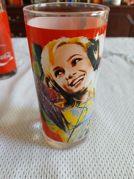 Kolekcjonerskie szklanki ,,Coca-Cola ".6 szt.