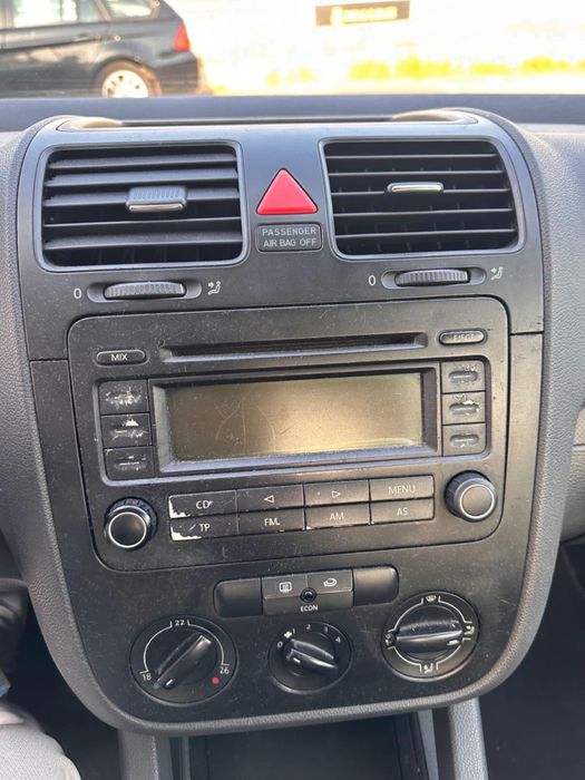 Volkswagen Golf 2004 – 1.4 FSI