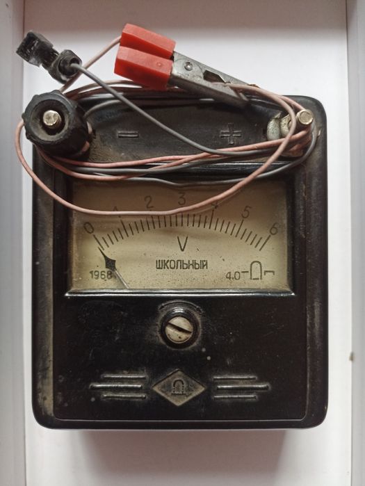 Коликционный камень винтажный