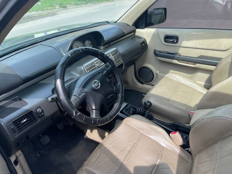 Nissan Xtrail 2,5 Дизель ( Ніссан Ікстрейл) 2004 рік Повний привід 4Х4 Гарне авто