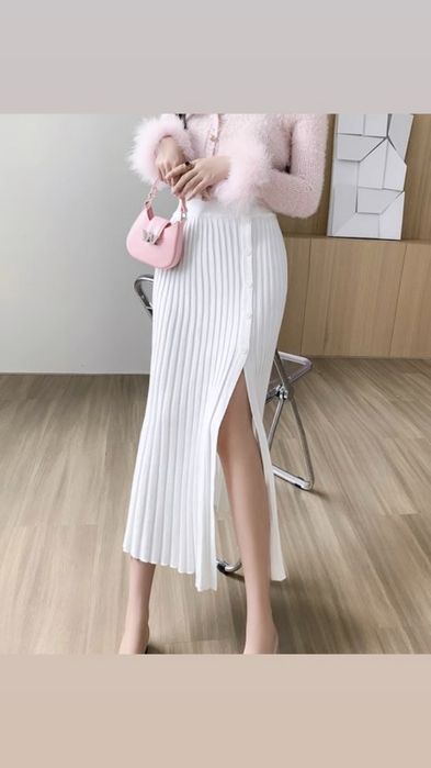 Спідниця жіноча красива