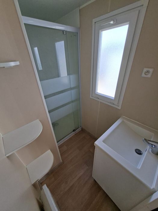 * CASA PRÉ-FABRICADA NA OCASIÃO TRIGANO DE 9X4 METROS EM LISBOA.