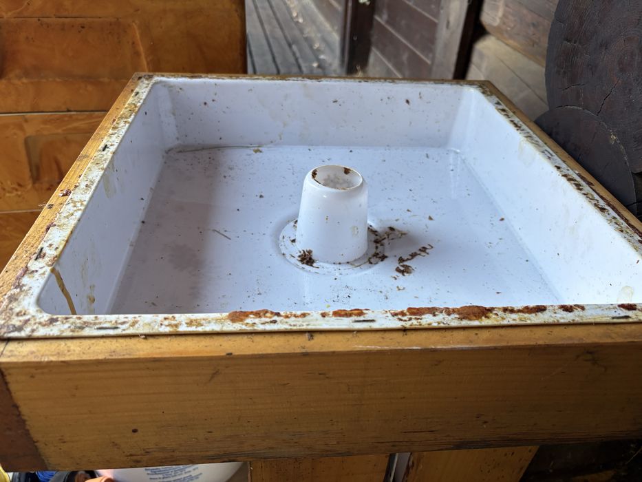 Podkarmiaczka powalkowa Bzyki na ul wlkp 10-ramkowy bezwręgowy