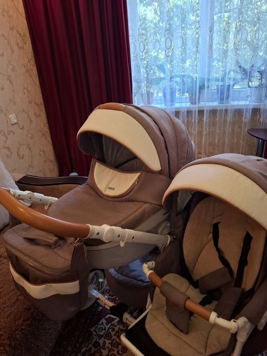 В продаже коляска