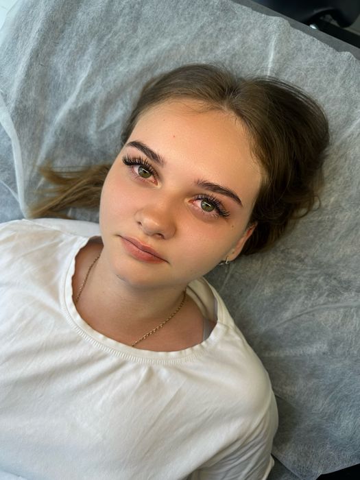 Нарощування вій Буча