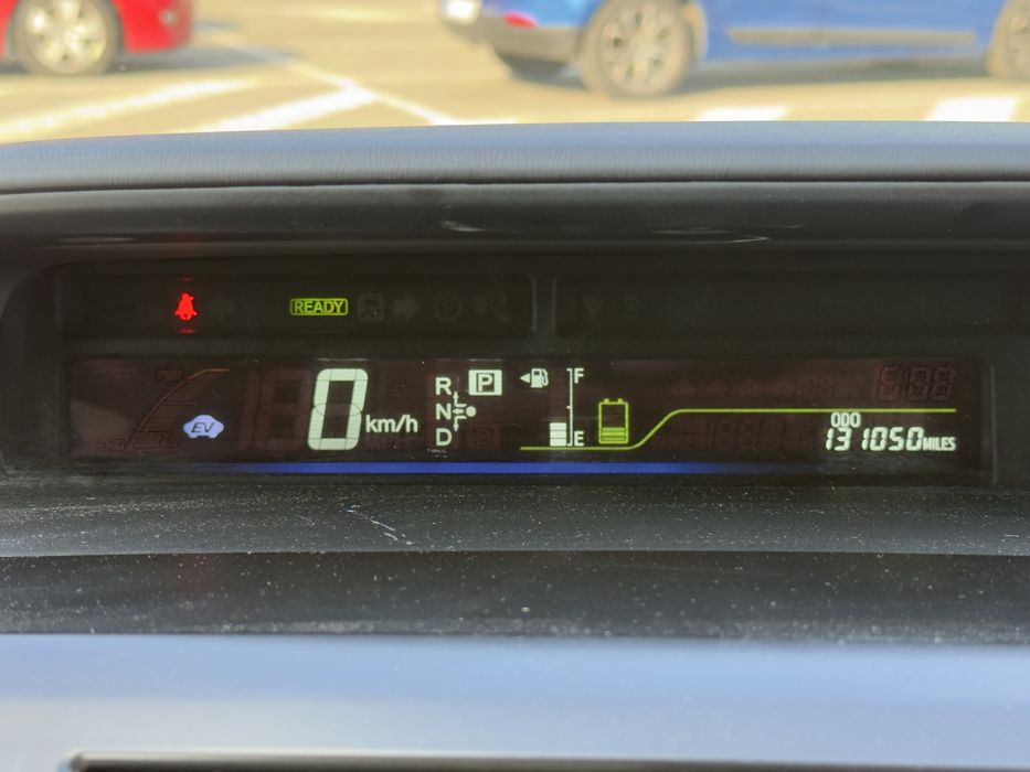 Toyota Prius V 2013