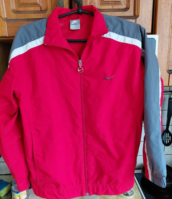 Продам спортивную кофту NIKE, 12/13лет