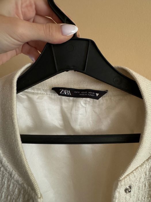Молочний бомбер zara