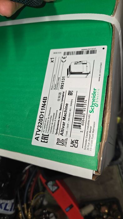 Falownik Schneider Altivar ATV320D11N4B 11kW 380-500V NOWY