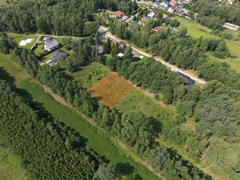Działka w zielonej okolicy – z projektem, pozwoleniem i mediami - Widok 2