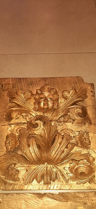 Fragmento Barroco em Talha Século XVlll Medidas  45 X 40CM