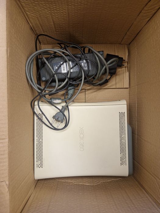 Xbox 360 + kinect + 16 gier