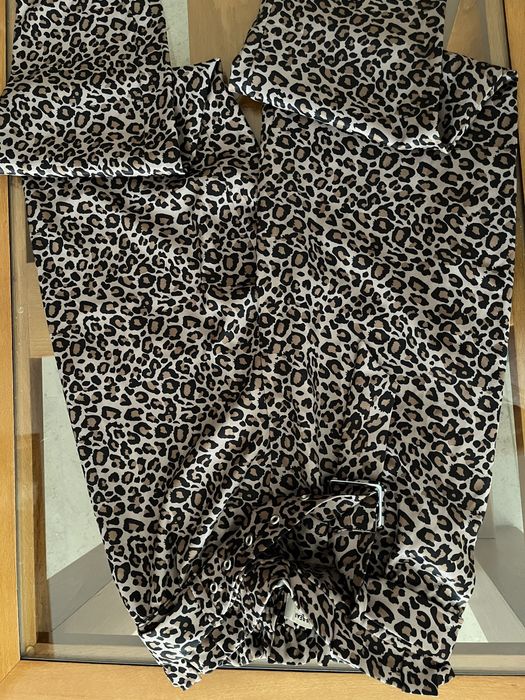 Calças padrão leopardo