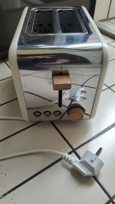 Create Toaster64752340818179121