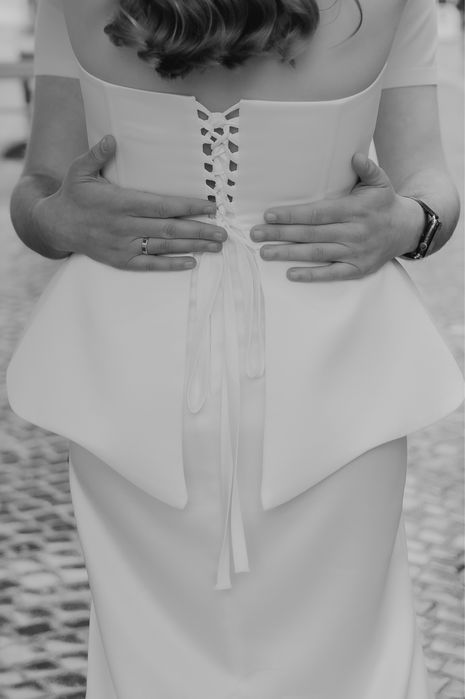 Корсет з спідницею