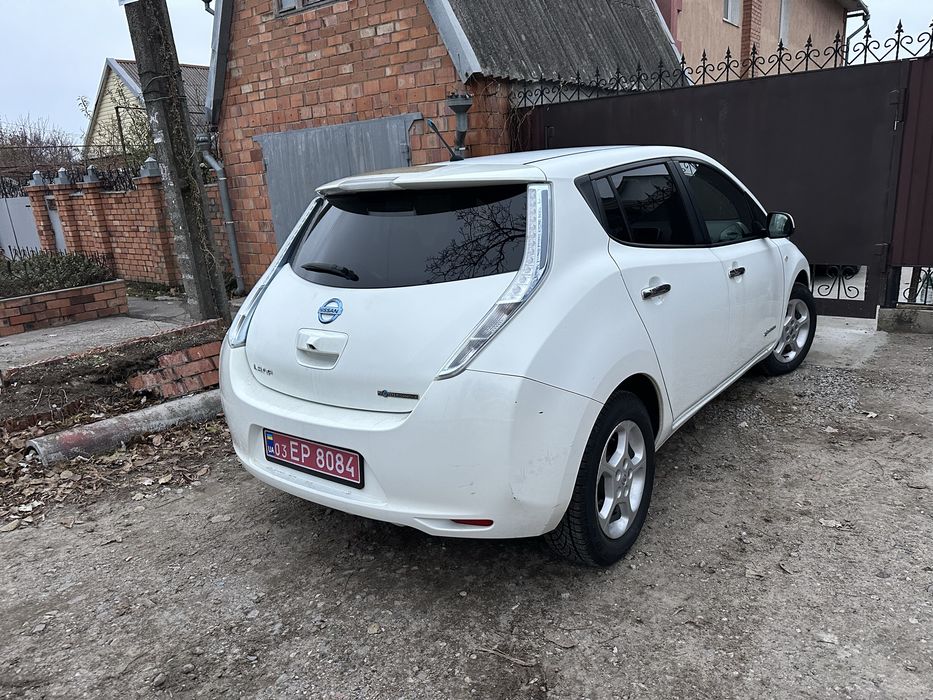 Продам Nissan LEAF 2014