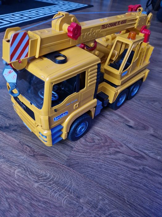 Bruder dżwig MAN 02754.