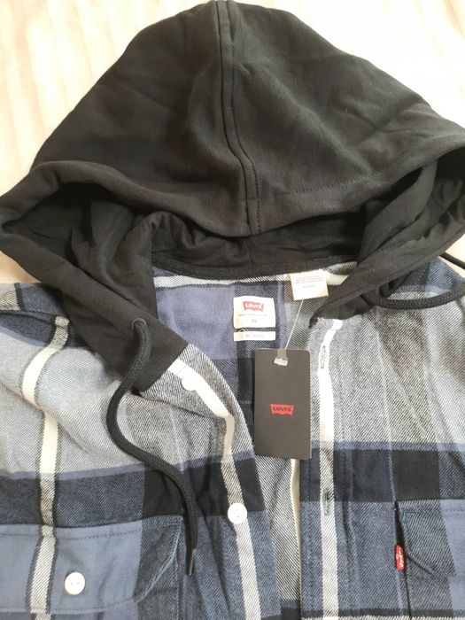 Рубашка-худі LEVIS original XL. Нова.