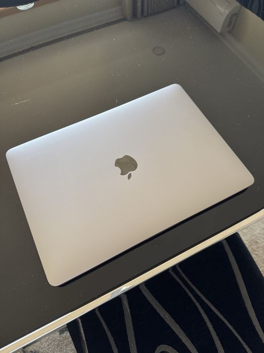 Macbook Pro m1 16gb ram 512ssd