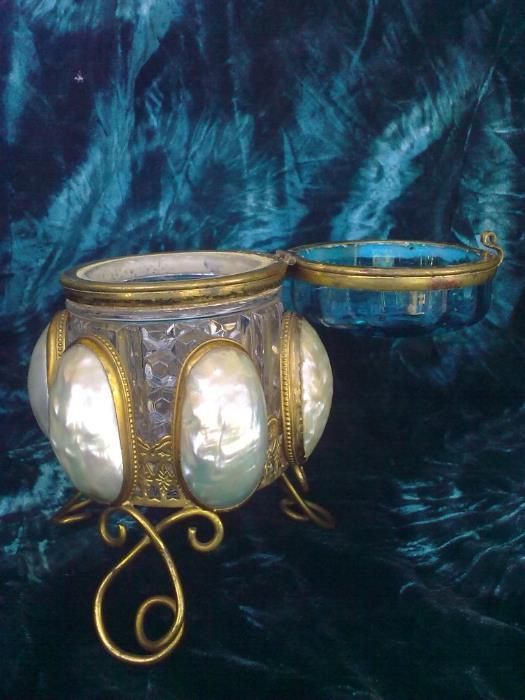 Peça de Arte - Caixa em suporte