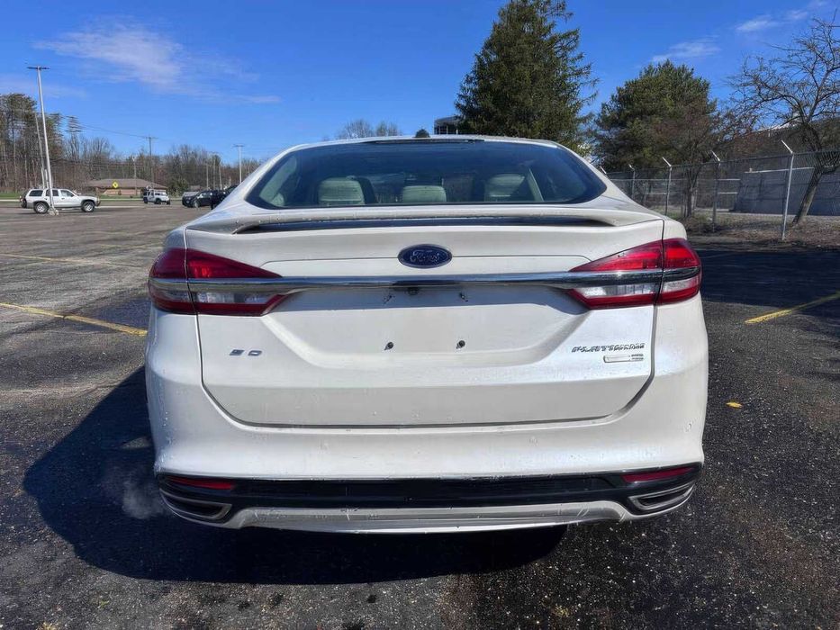 Ford Fusion      2018