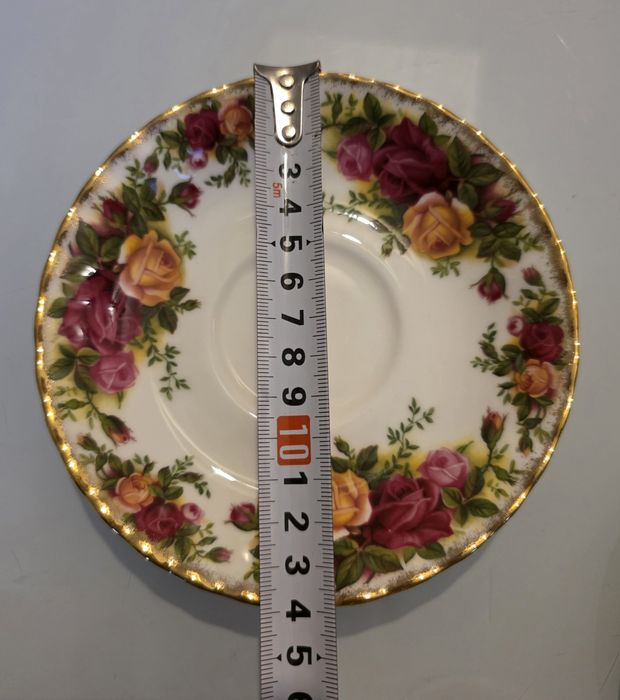 Chávena de chá com prato Old Country Roses Royal Albert.