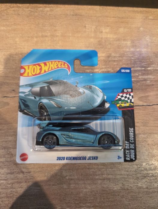Hot wheels 2020 koenigsegg jesko