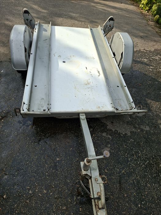 Reboque para 3 motas ou moto 4