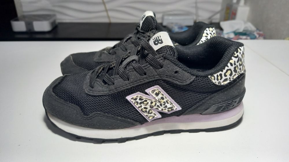 Кросівки new balance для дівчинки, розмір 32-33