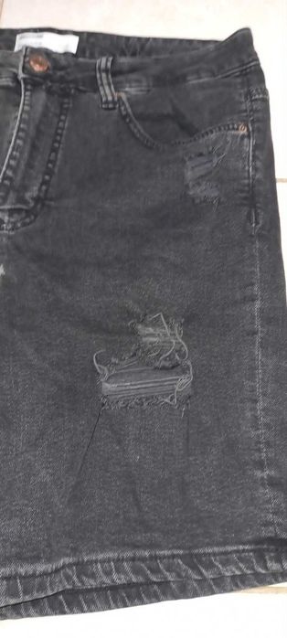 Calções Bershka tam. 44 (Pretos)