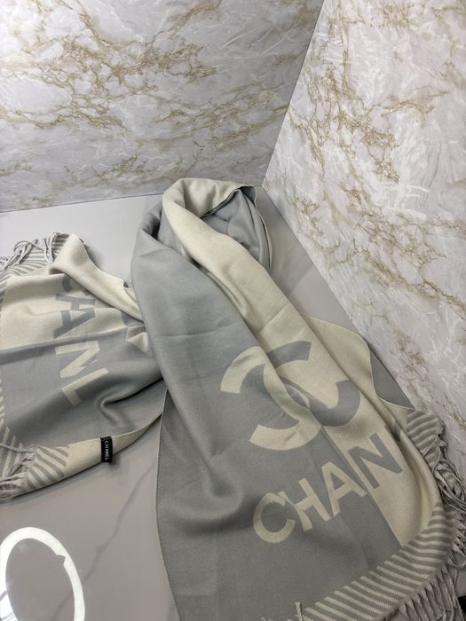 Nowy szal Szalik Chanel