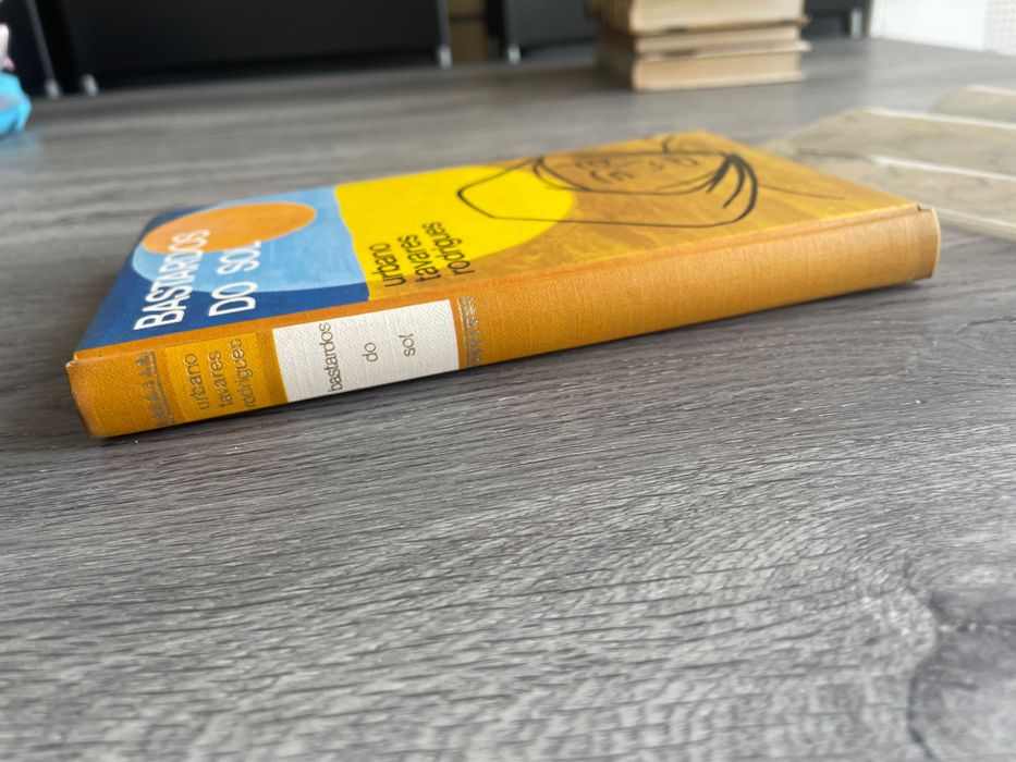 Livro: Bastardos do Sol - Urbano Tavares Rodrigues