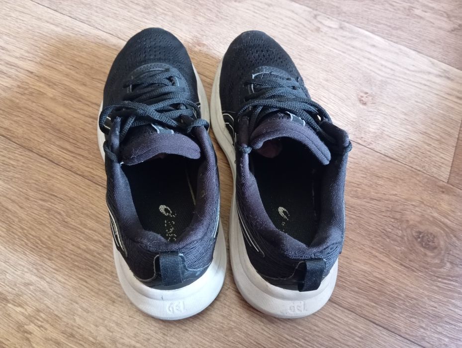 Кроссовки ASICS GEL-CONTEND 9. Длина по стельке до 25 см.