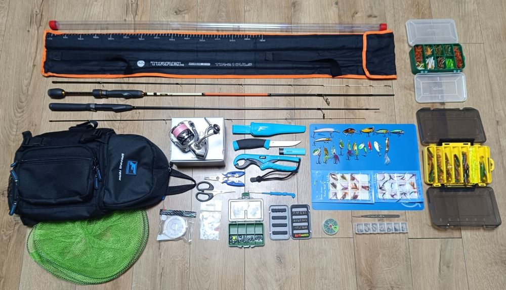 Продам  Набор Всё для ультралайта и мормышинга: Катушка Shimano Stradic FM 23, 2 спиннинга, сумка, инструментарий и приманки.