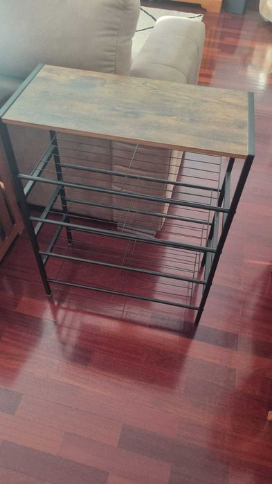 Sapateira nova e funcional