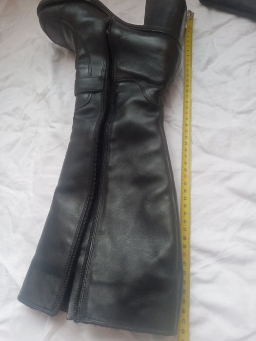 Зимние кожаные черные сапоги с мехом внутри, 41 размер, на каблуках