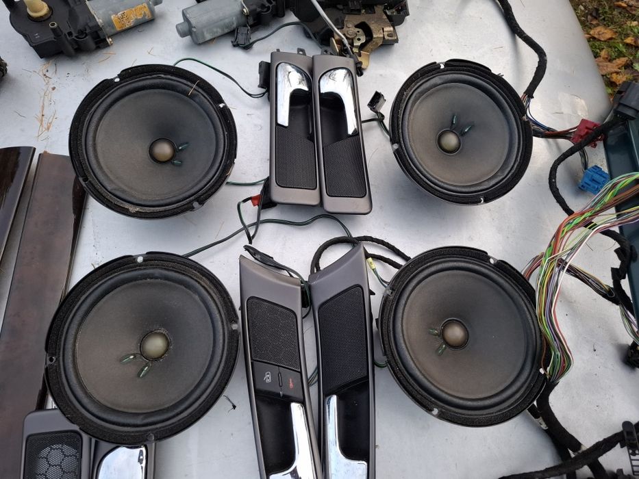 Audi A6 C5 S6 BOSE Glosniki Klamki Glosniczki Drzwi Tuba Wzmacniacz