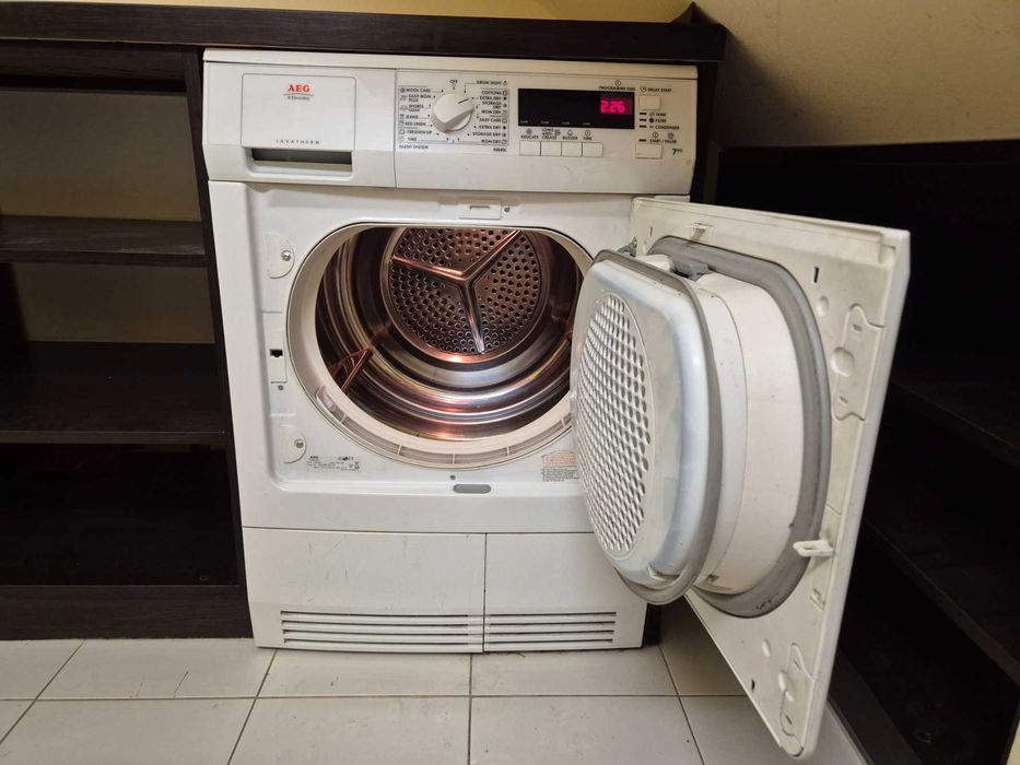 Suszarka AEG Lavatherm T56840L