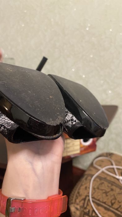 Туфли с открытым носком