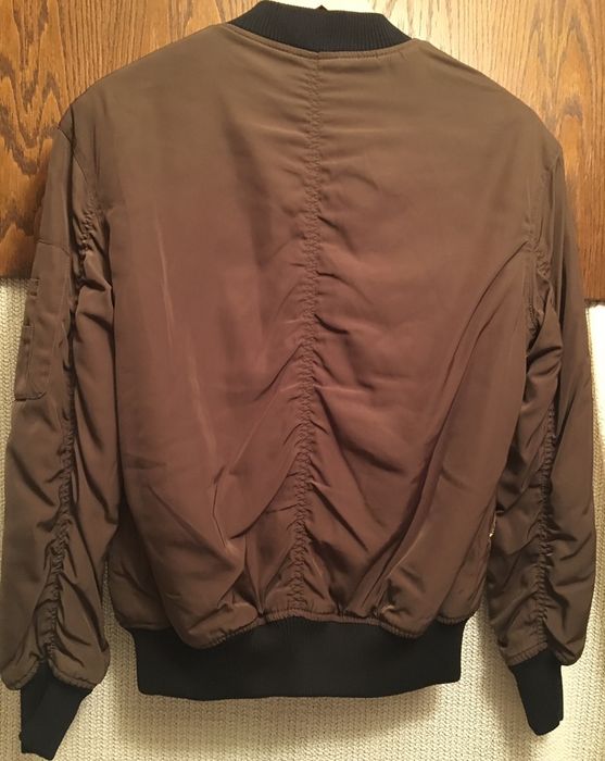 Куртка бомбер PULL & BEAR, на иск.меху, р-р S, б/у, отл.сост.