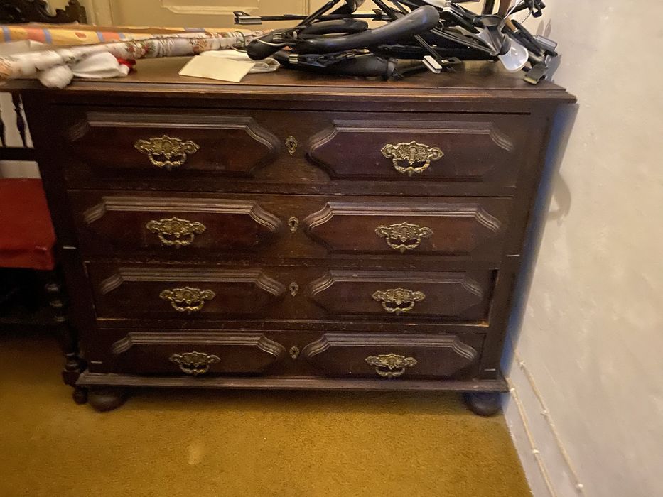 Mobilia antiga quarto casal