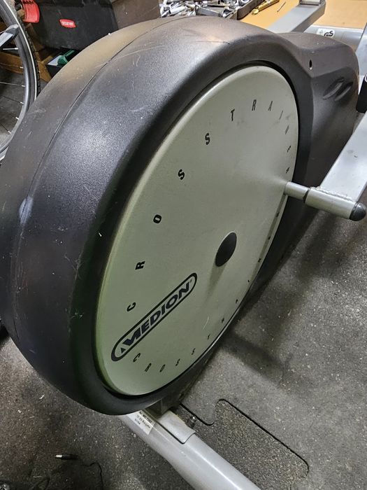 Solidny Orbitrek Medion MD 7392 | Max 150kg | Stabilny i Wytrzymały