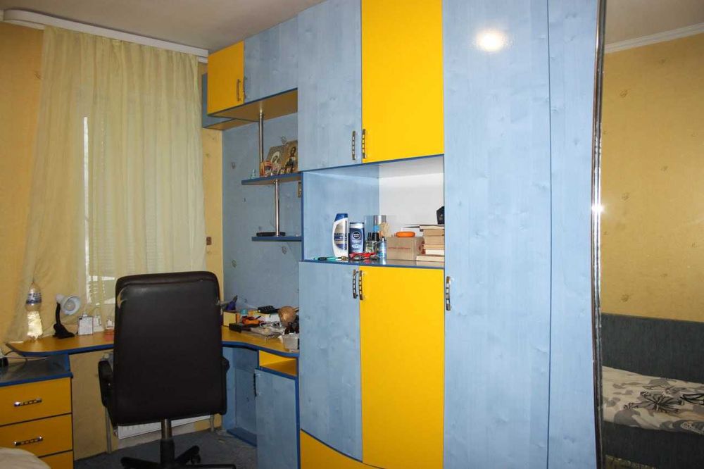 Продам 3-поверховий будинок в Березині 3449