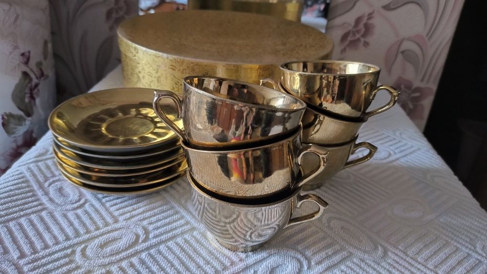 Золотий чайний сервіз на 6 персон