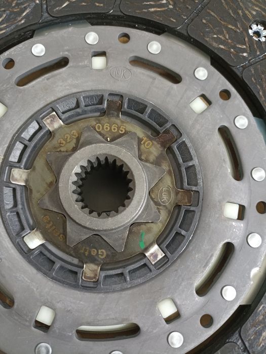Комплект зчеплення Luk 623 3210 33 для авто Opel