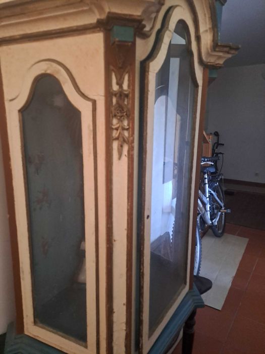 Oratório muito antigo para restauro baixo valor