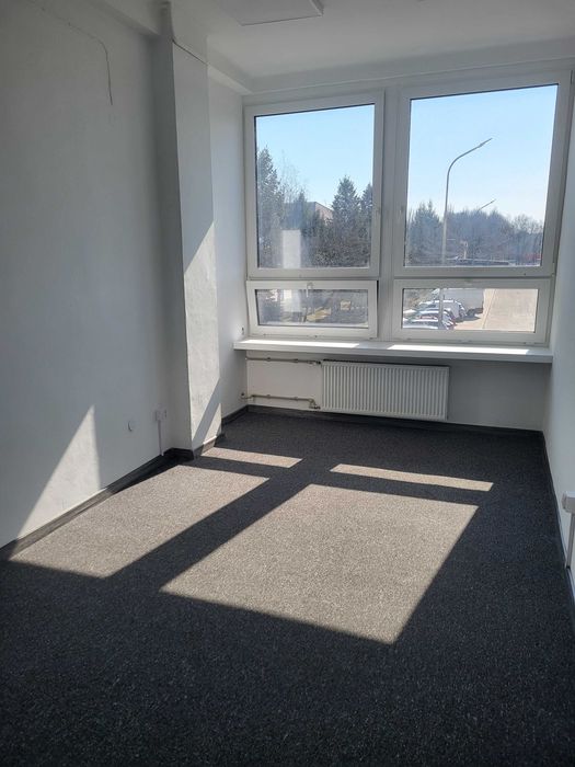 Biuro na wynajem Łódź Teofilów | 24 m² | TeoPark Wersalska 47/75 | parking | recepcja | 24/7