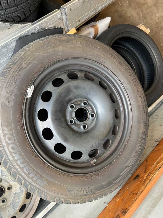 Koła Zimowe Seat Arona 205/60R16 hankook winter