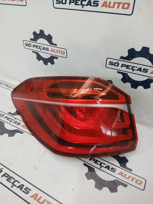 FAROLIM ESQUERDO PRETA BMW SERIE 2 218D TOURER ANO: 2018